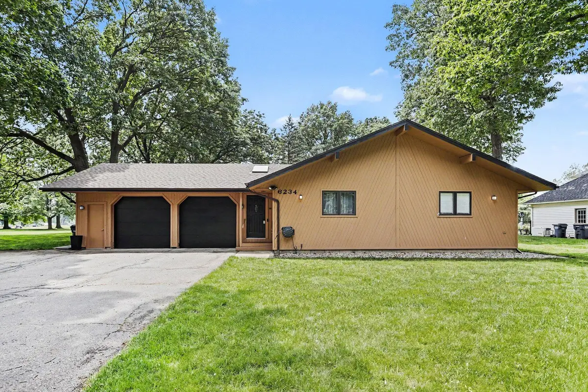 6234 N Arrowhead Drive N, Scotts, MI 49088 - #1