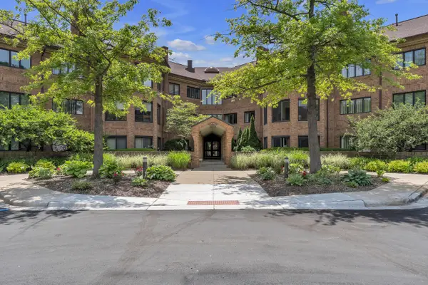 2115 Nature Cove Court #108, Ann Arbor, MI 48104