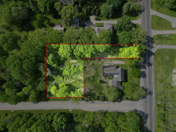 2326 Dean Lake Avenue Ne, Grand Rapids, MI 49505