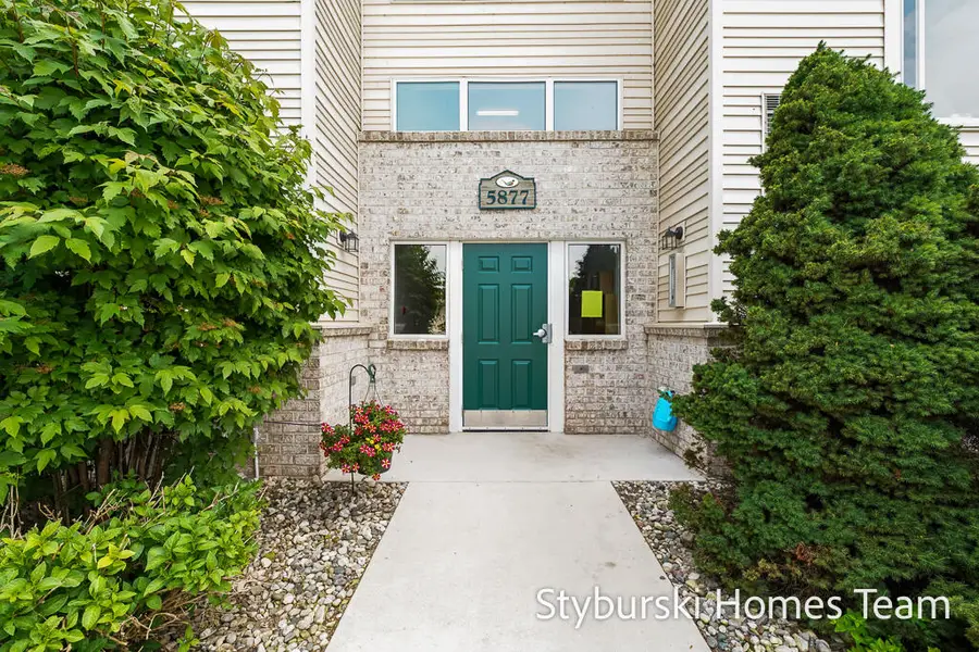 5877 Crosswinds Drive #31, Norton Shores, MI 49444 - #2