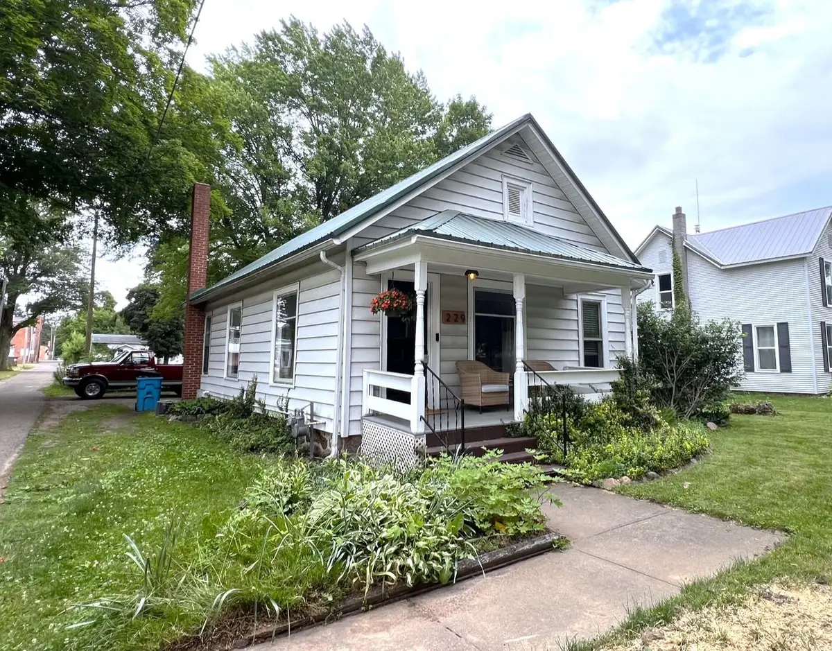 229 5th Street, Burr Oak, MI 49030 - #1