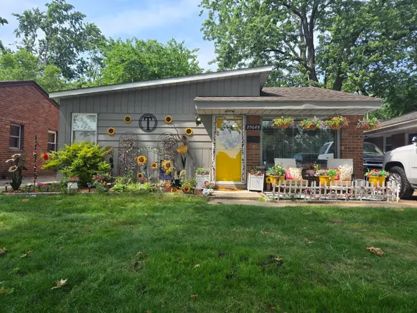 25086 Annapolis Street, Dearborn Heights, MI 48125