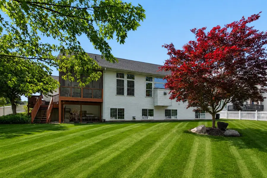 3393 Breton Valley Drive Se, Grand Rapids, MI 49512 - #3