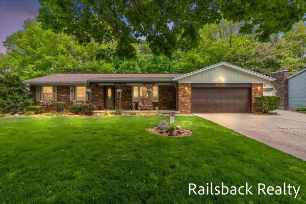 6584 Wahlfield Avenue Nw, Comstock Park, MI 49321