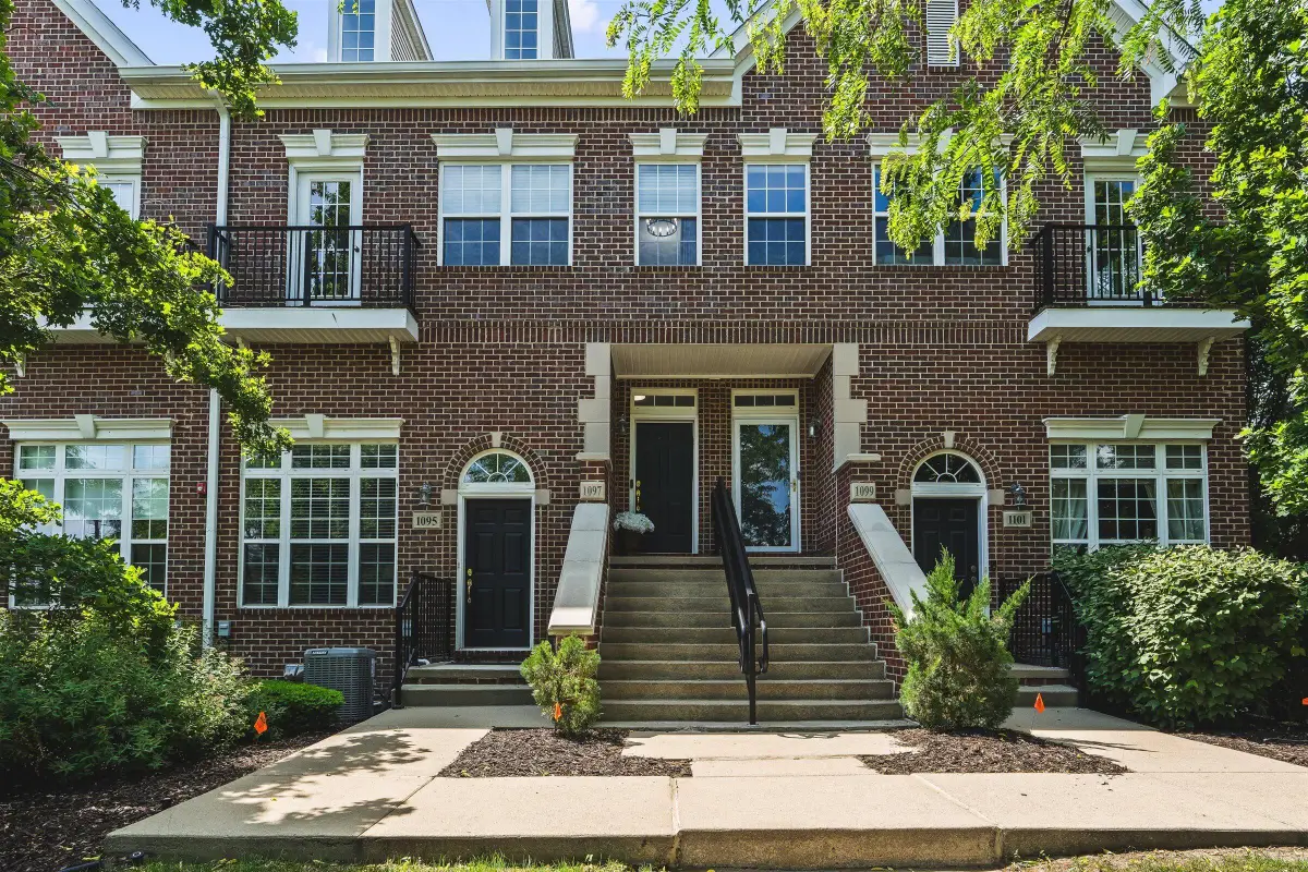 1097 Ann Arbor Road W, Plymouth, MI 48170 - #1