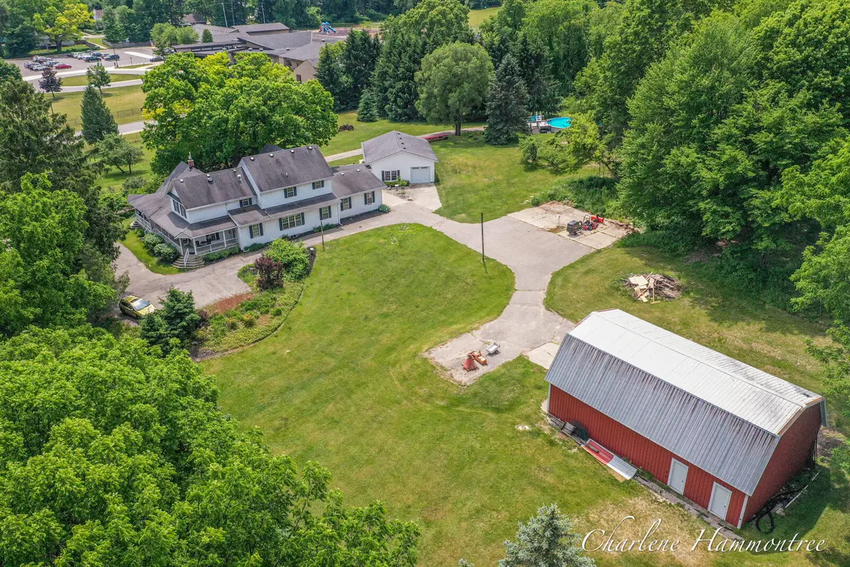 9111 Summit Avenue Ne, Rockford, MI 49341 - #1