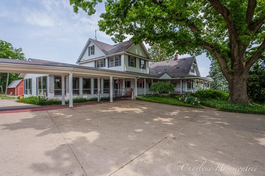 9111 Summit Avenue Ne, Rockford, MI 49341 - #2