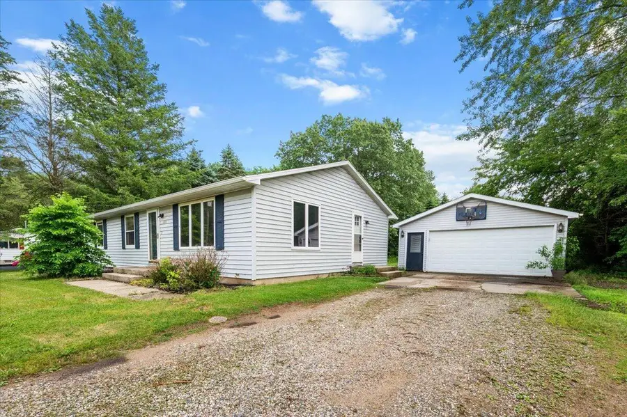 7218 11 Mile Road Ne, Rockford, MI 49341 - #2