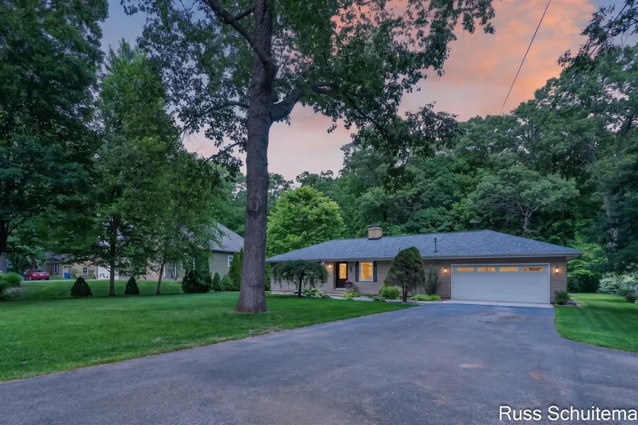 18270 N Fruitport Road, Spring Lake, MI 49456 - #2