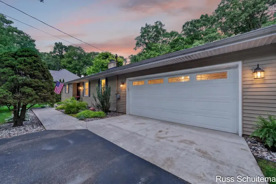 18270 N Fruitport Road, Spring Lake, MI 49456 - #3