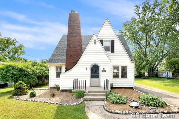 3991 Costa Avenue Ne, Grand Rapids, MI 49525