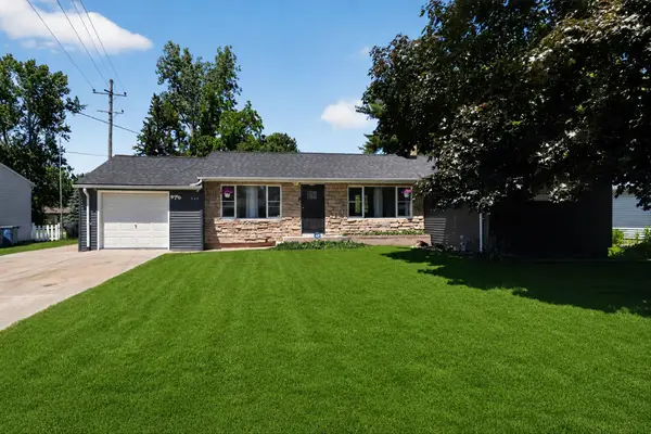 340 Lakeshore Drive, Battle Creek, MI 49015