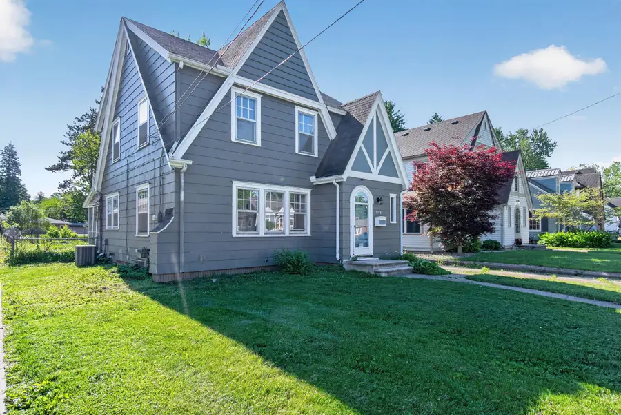 1109 S Webster Street, Jackson, MI 49203 - #3