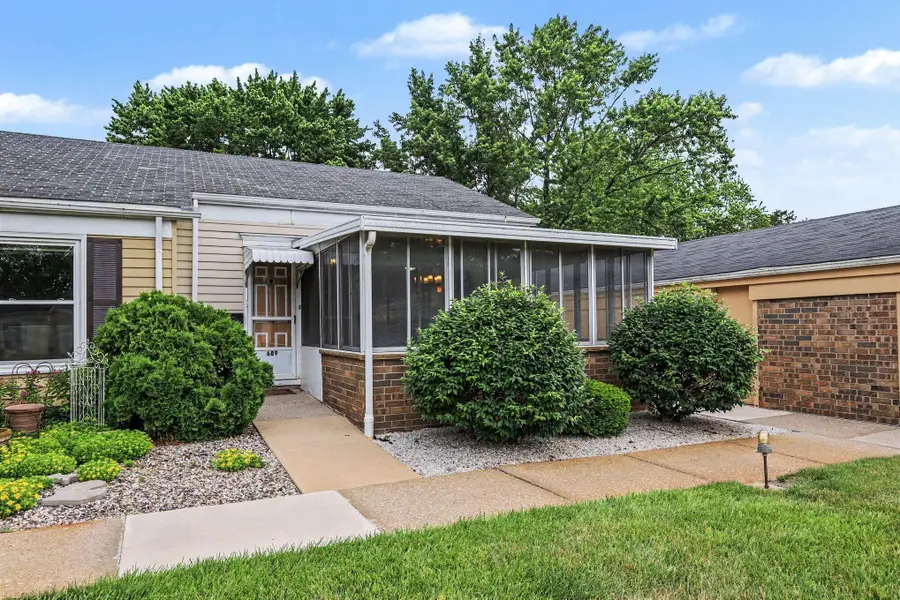 689 Carriage Lane, Jenison, MI 49428 - #2