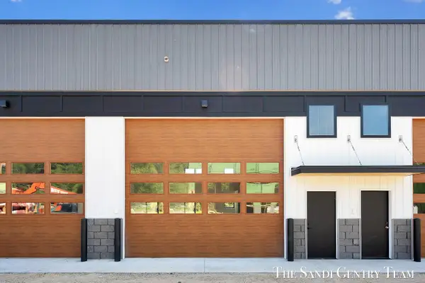 1500 Kooiman Avenue #9, Grand Haven, MI 49417