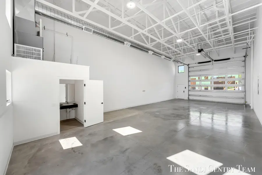 1500 Kooiman Avenue #9, Grand Haven, MI 49417 - #3