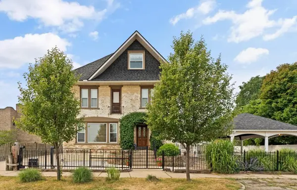 424 Huron Street, South Haven, MI 49090