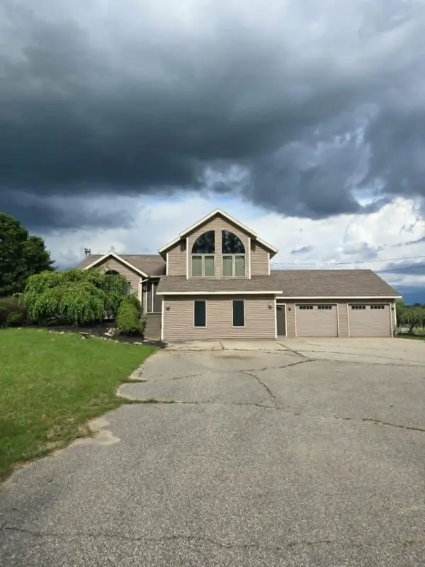 15530 Snauble Avenue Ne, Cedar Springs, MI 49319