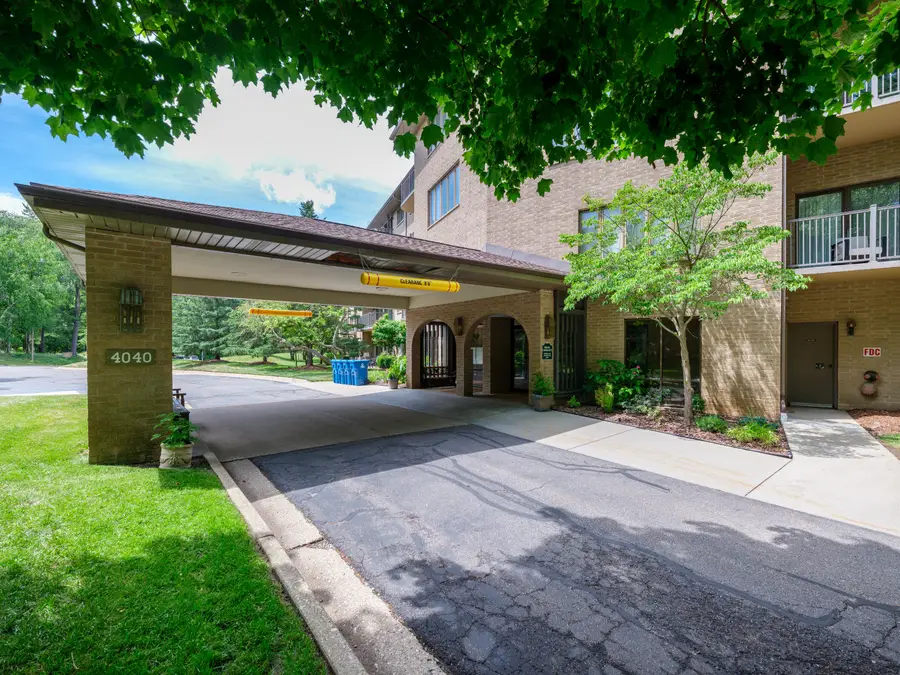 4040 Greenleaf Circle #409, Kalamazoo, MI 49008 - #2