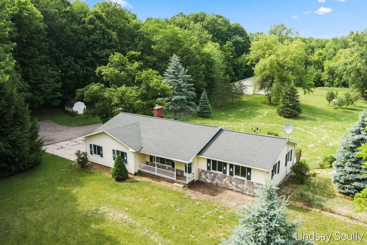 1525 104th Street Sw, Byron Center, MI 49315 - #1