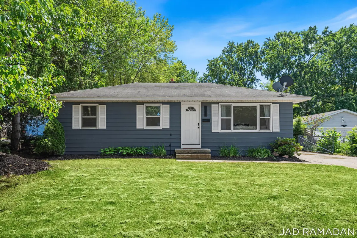 1620 32nd Street Sw, Wyoming, MI 49519 - #1
