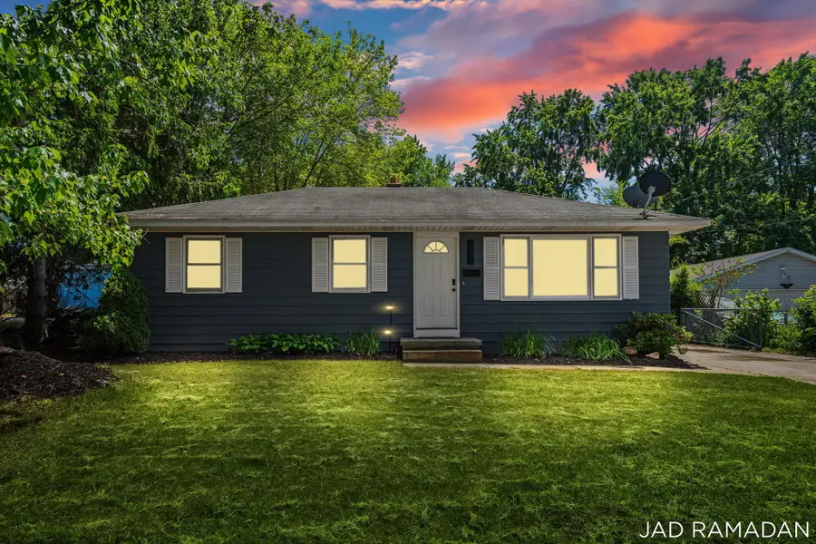 1620 32nd Street Sw, Wyoming, MI 49519 - #2