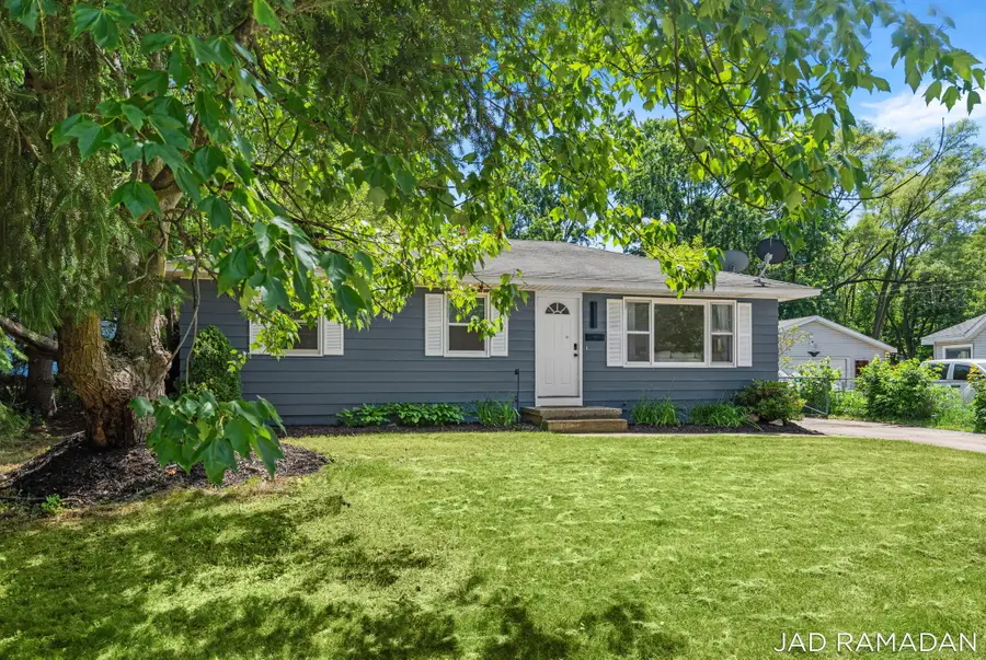 1620 32nd Street Sw, Wyoming, MI 49519 - #3