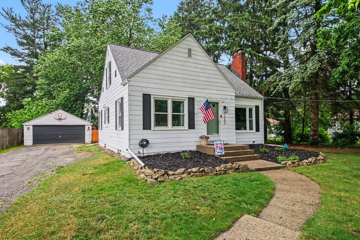 1263 Benning Avenue Nw, Grand Rapids, MI 49504 - #1