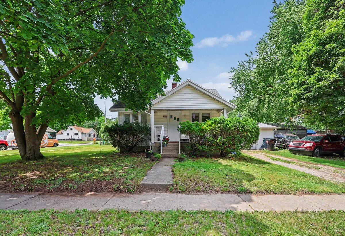 3955 Madison Avenue Se, Grand Rapids, MI 49548 - #1