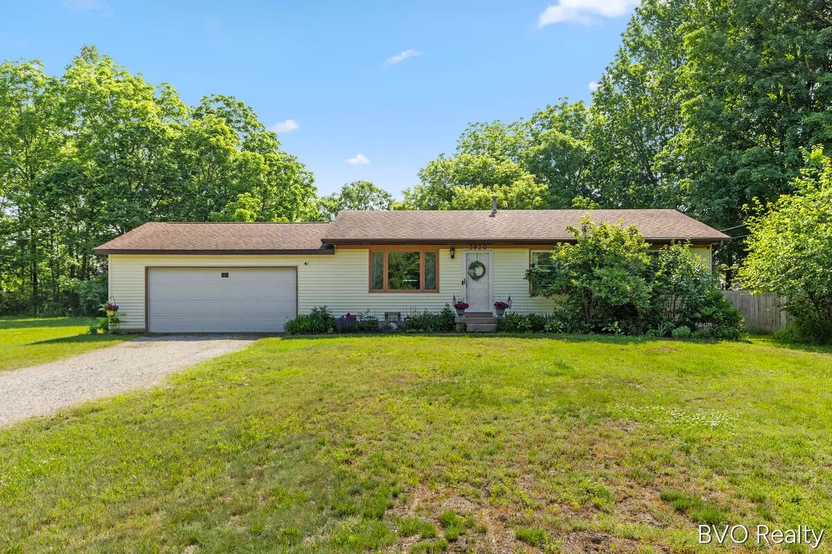 5820 Belmont Avenue Ne, Belmont, MI 49306 - #1