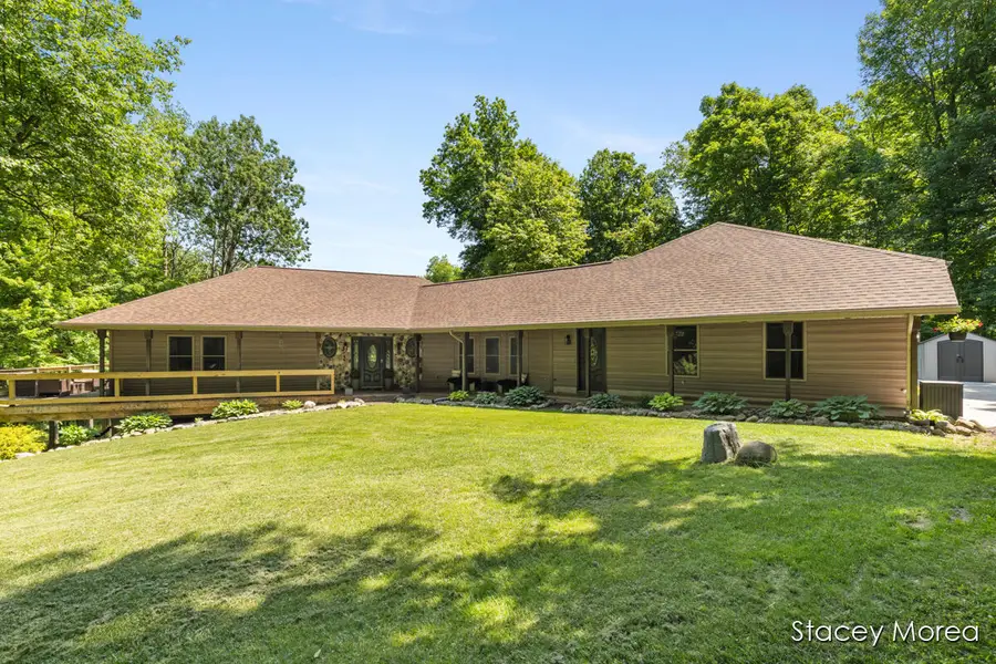 12173 Hart Street Ne, Greenville, MI 48838 - #2