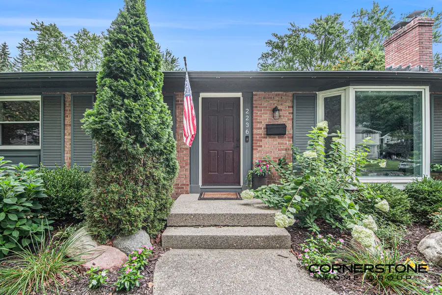 2236 Sylvan Avenue Se, Grand Rapids, MI 49506 - #2