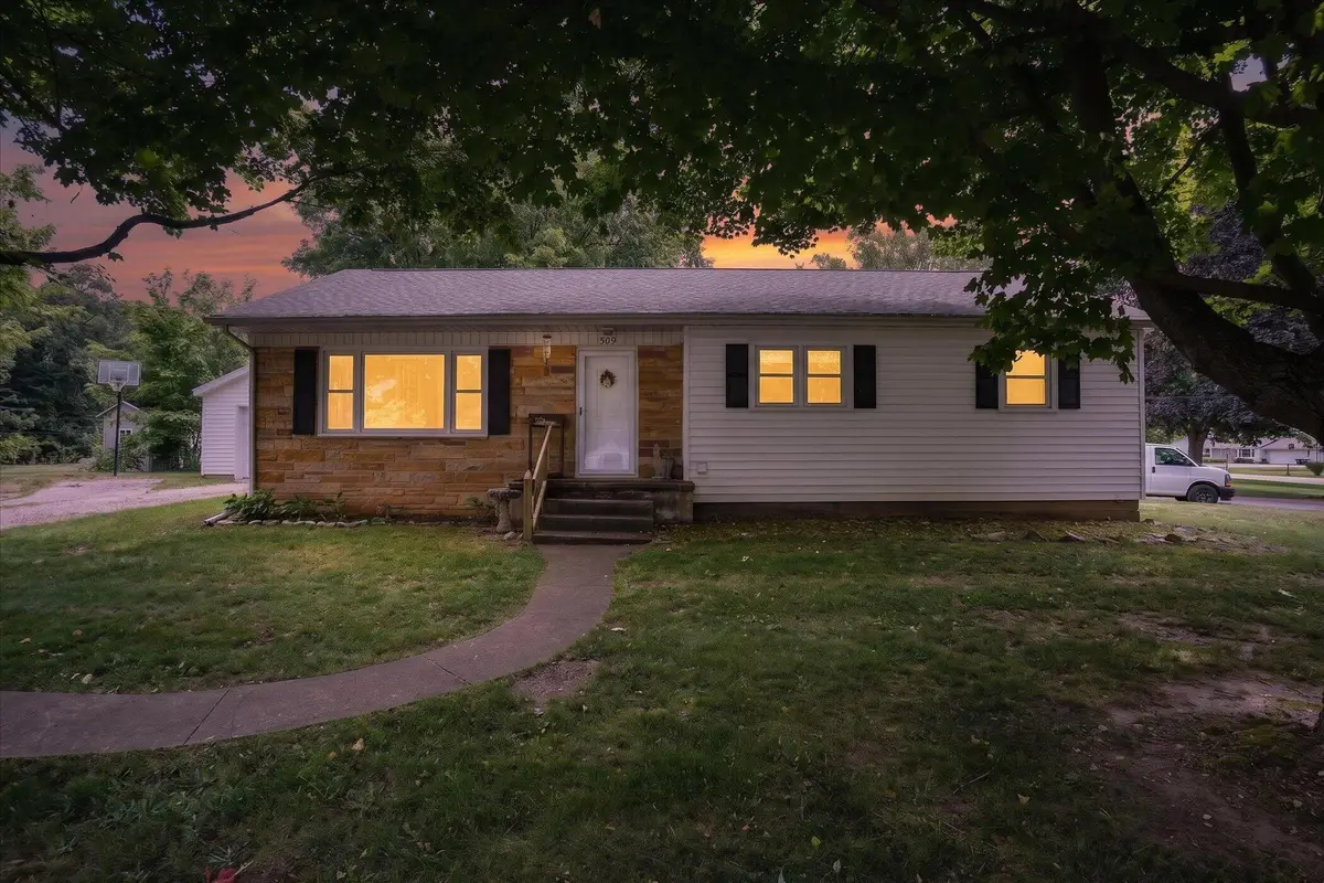 509 Fayette Street, Jonesville, MI 49250 - #1