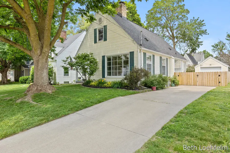 847 N Ottillia Street Se, Grand Rapids, MI 49507 - #2