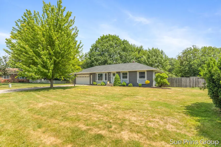 7354 S Garden Court, Jenison, MI 49428 - #2