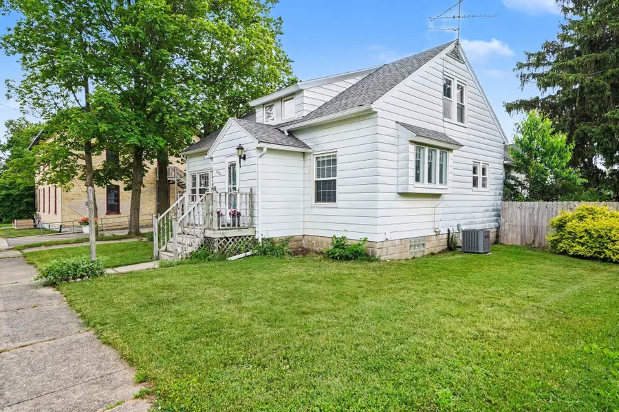 8486 Harlow Avenue Sw, Byron Center, MI 49315 - #3