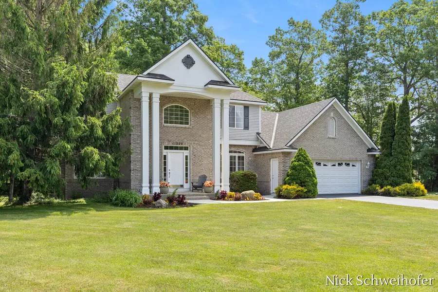 11220 Oak Grove Road, Grand Haven, MI 49417 - #2