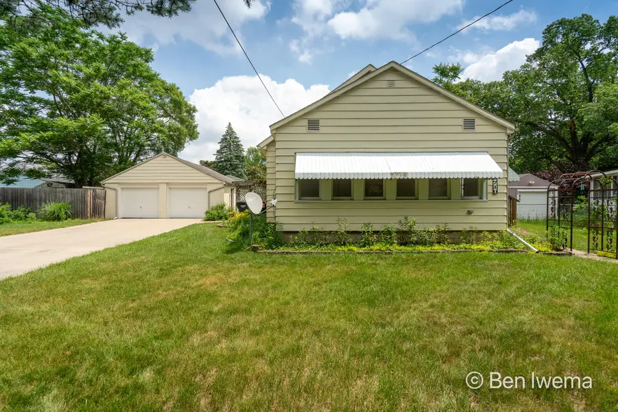 3710 Oriole Avenue Sw, Wyoming, MI 49509 - #2