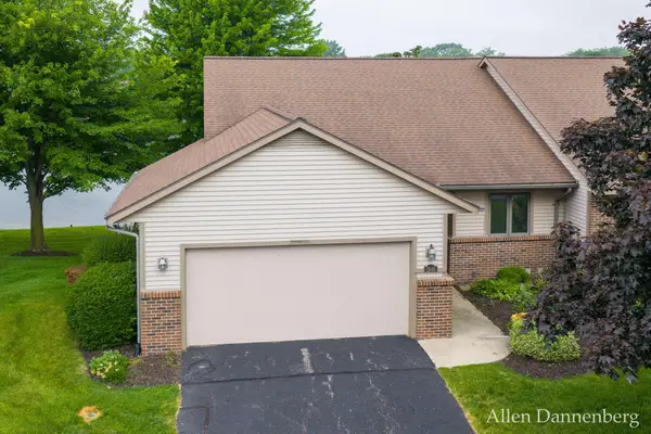 1946 Lakeview Drive, Zeeland, MI 49464