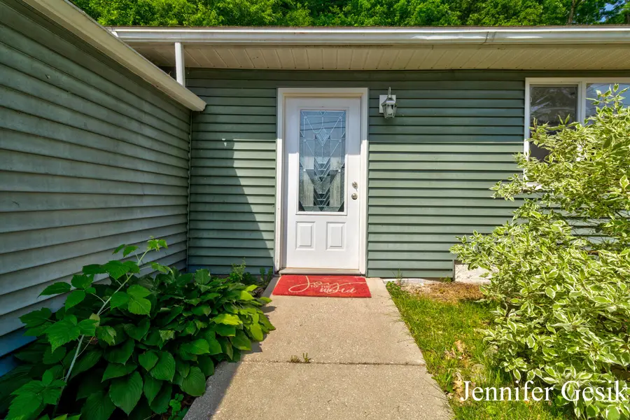 8735 Brower Lake Drive Ne, Rockford, MI 49341 - #2