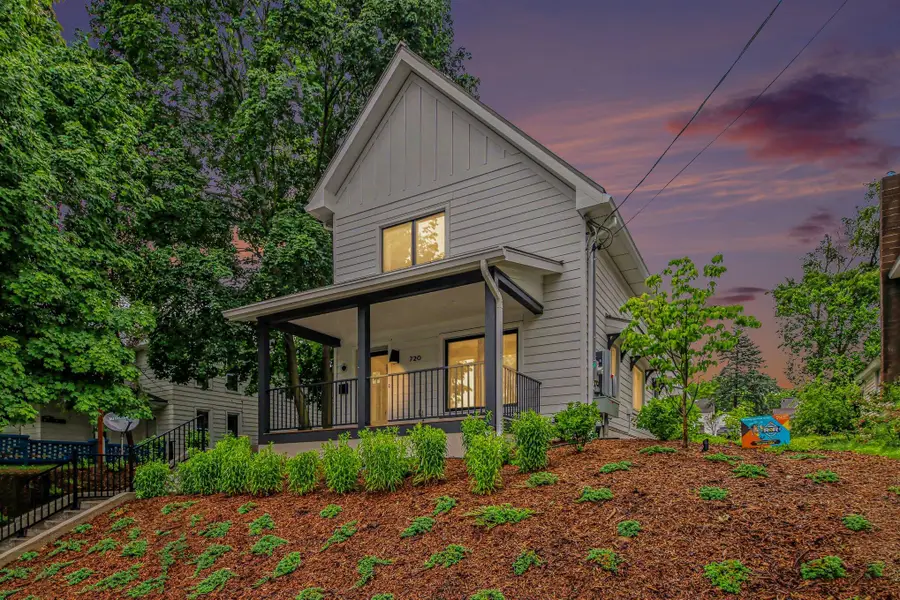 720 Eastern Avenue Ne, Grand Rapids, MI 49503 - #2