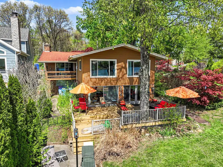 50575 W Lakeshore Drive, Dowagiac, MI 49047 - #2