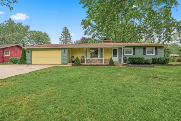 325 N 145th Avenue, Holland, MI 49424
