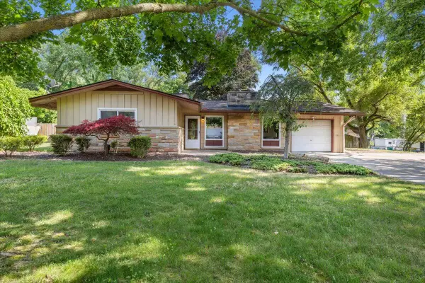210 Beaver Street, Brighton, MI 48116