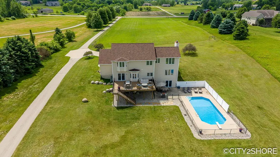 604 28th Avenue, Hudsonville, MI 49426 - #3