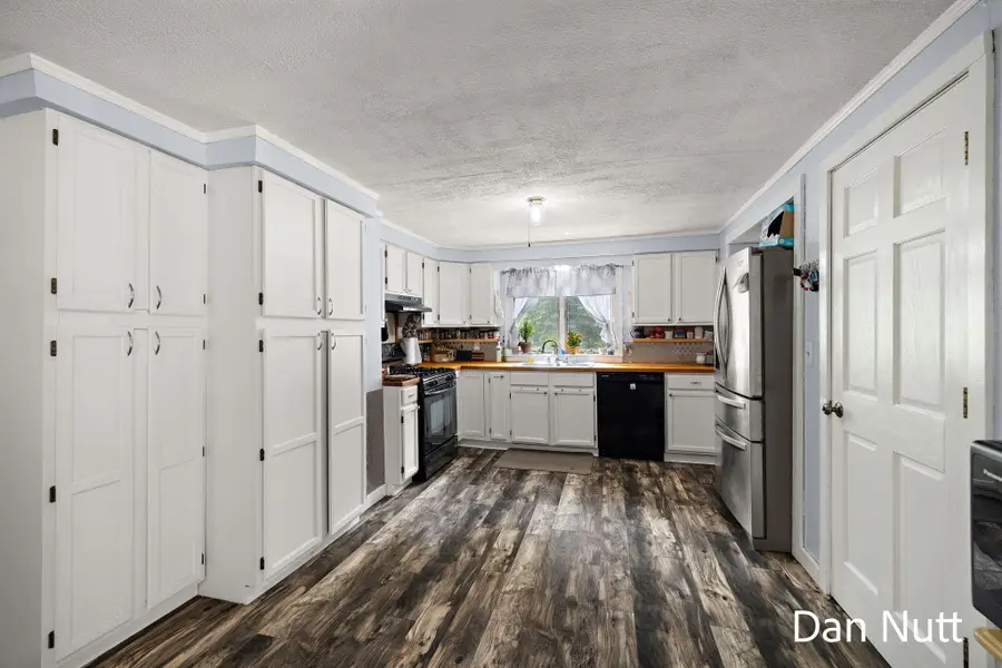 107 N Densmore Street, Muskegon, MI 49442 - #3