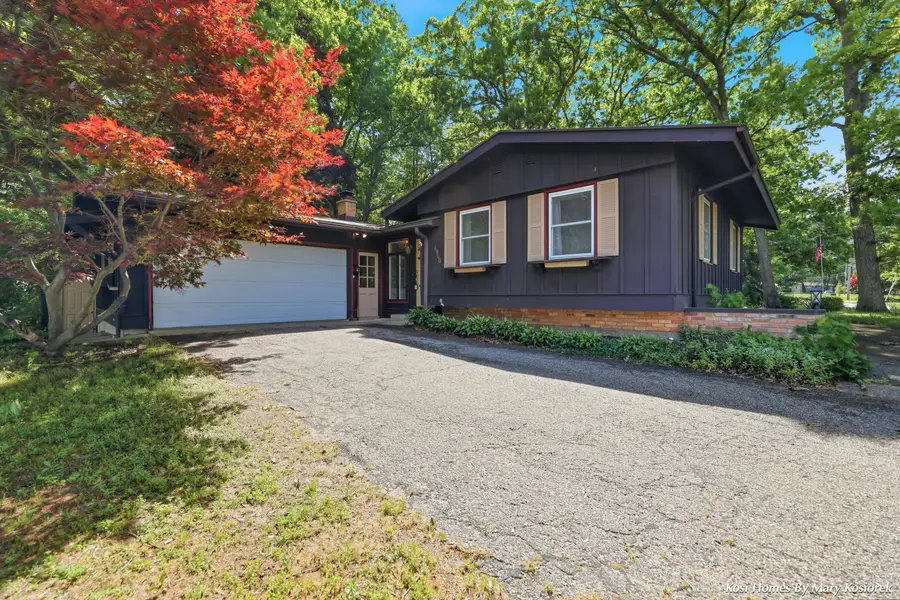 4960 Bluff Drive Ne, Grand Rapids, MI 49525 - #2