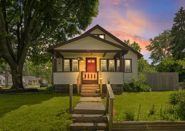 924 Spencer Street Ne, Grand Rapids, MI 49505
