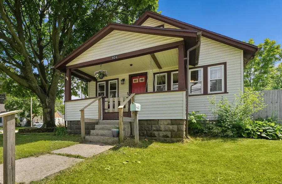 924 Spencer Street Ne, Grand Rapids, MI 49505 - #2
