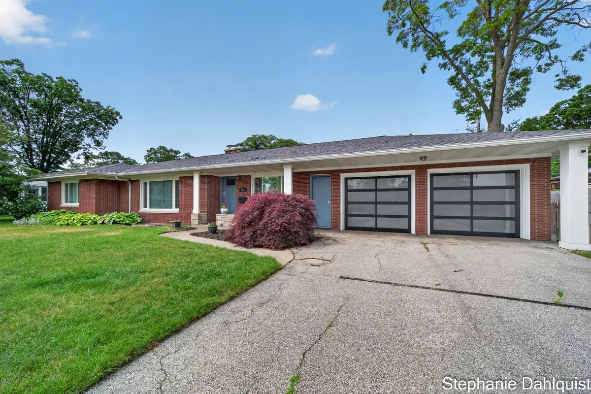 621 E Sunset Drive, North Muskegon, MI 49445 - #1